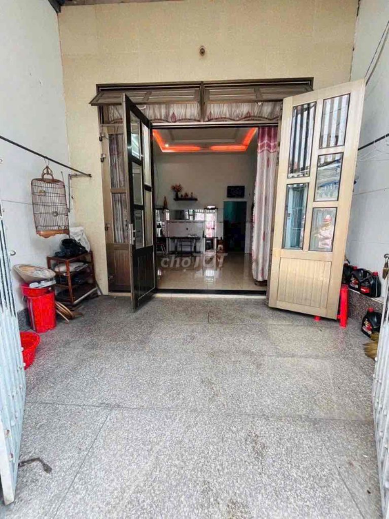 Spacious Rental near Dĩ An Market with Convenient Location