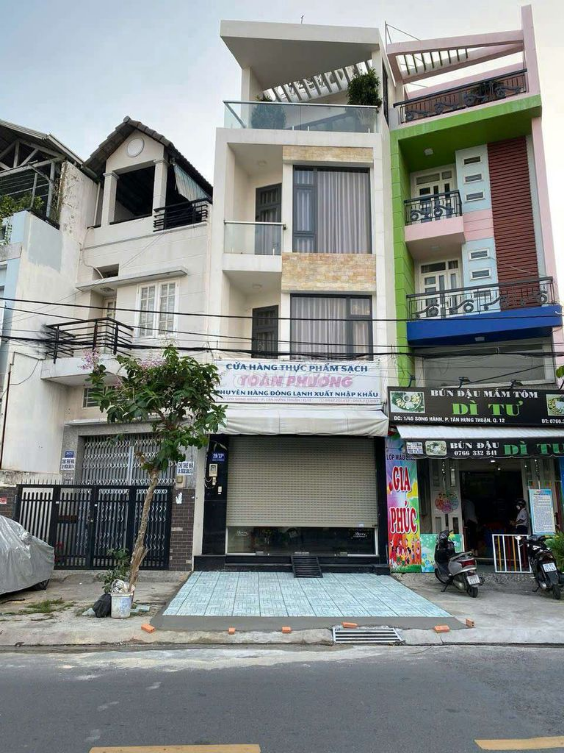 Convenient Family Home/Office Near Airport and Transportation