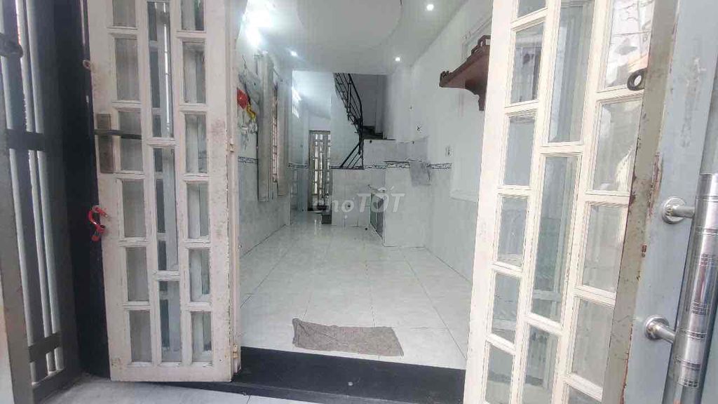 Modern 3-Story House with Rooftop in Phu Nhuan