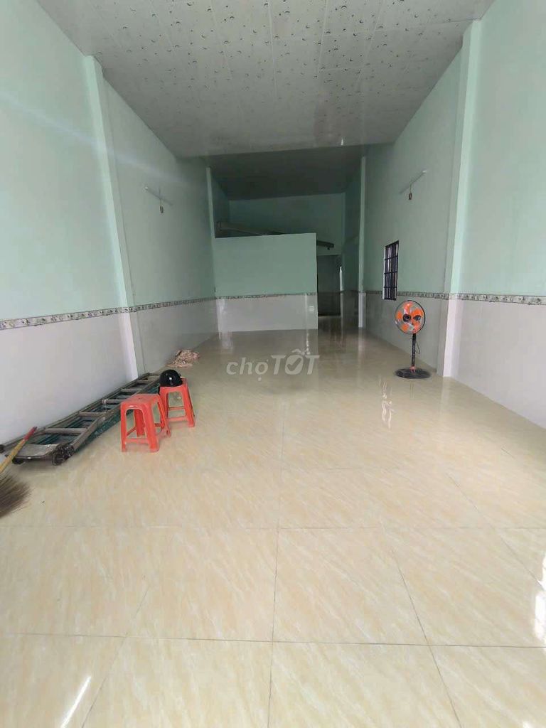 Spacious Commercial House with Double Frontage