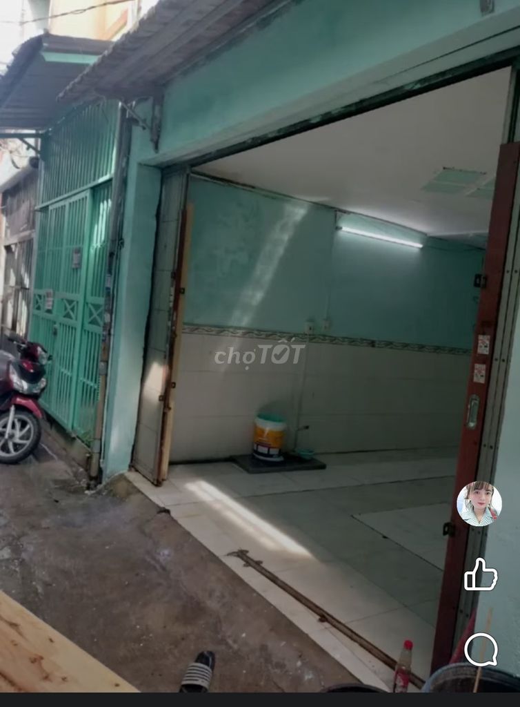 3-Bedroom House with Balcony and Storage Loft