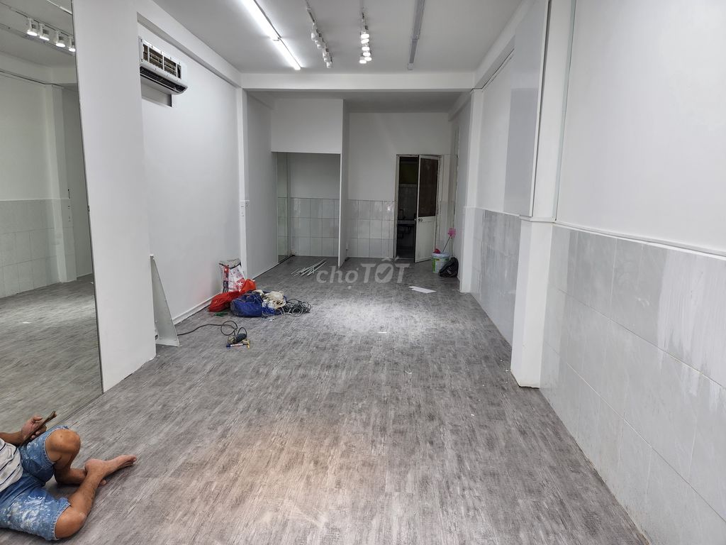 60m² Commercial Space Near Big C Mall