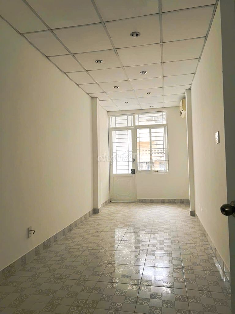 Modern 3-Story House with 2 Bedrooms in Phu Nhuan