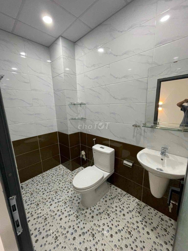 Modern 2BR Townhouse with Business Potential