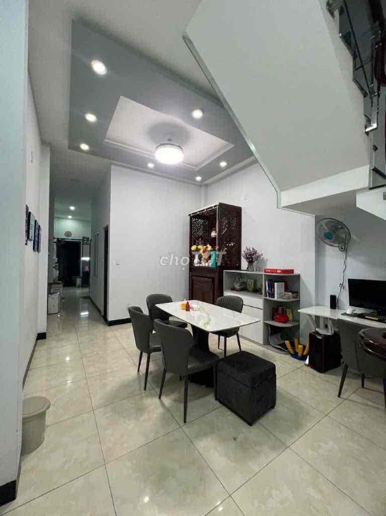 Fully Furnished House in Phuoc Binh, District 9
