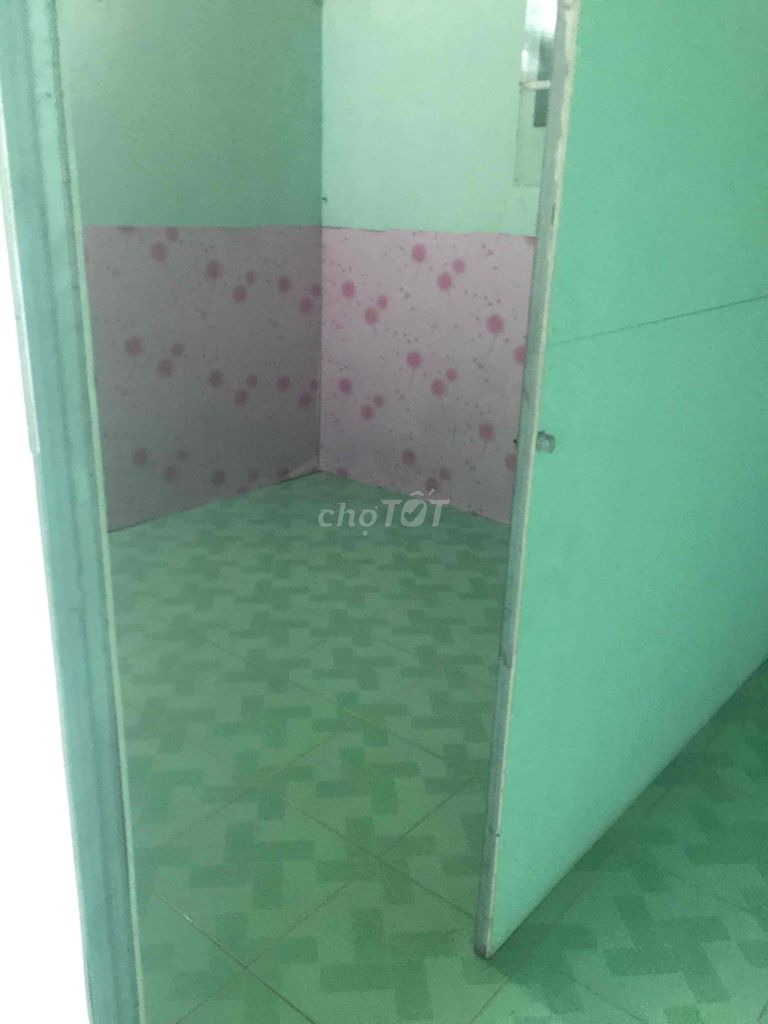 Compact 1-Bedroom with Basic Amenities