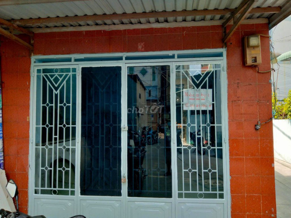Spacious House Near Schools and Markets in Truong Chinh