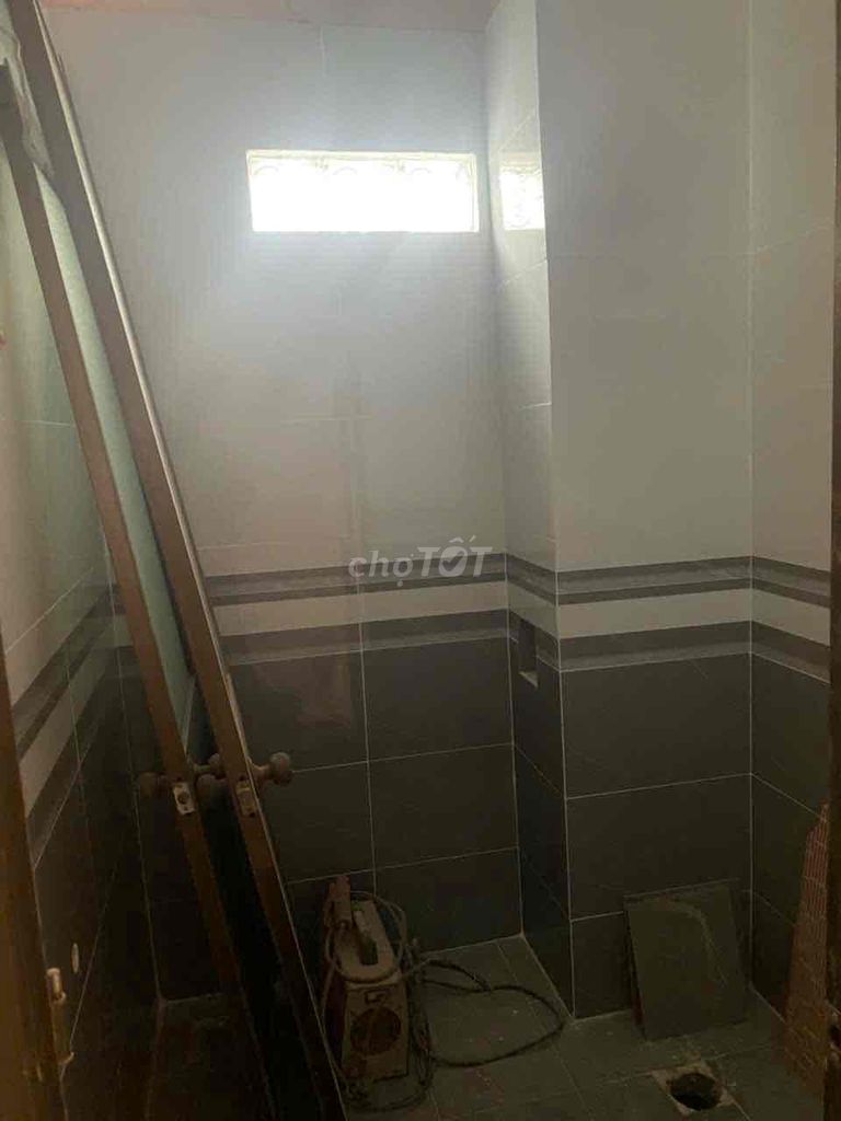 3-Bedroom Townhouse Near Nguyen Tieu La