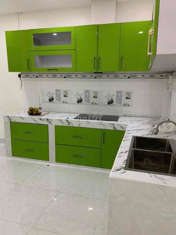3-Bedroom Apartment near Cách Mạng Tháng 8, Q.10