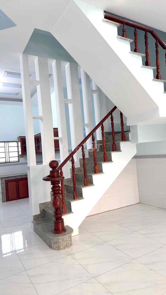 Modern Two-Story House with New Kitchen