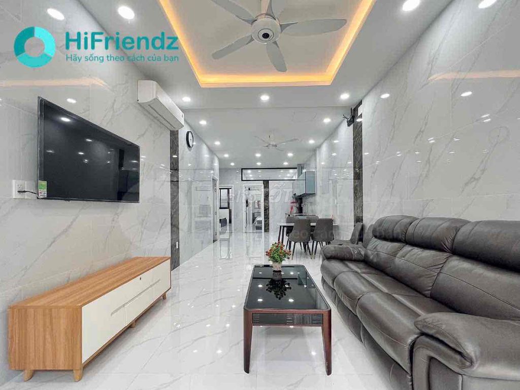 Modern 2 Bedroom Apartment with Designer Interior
