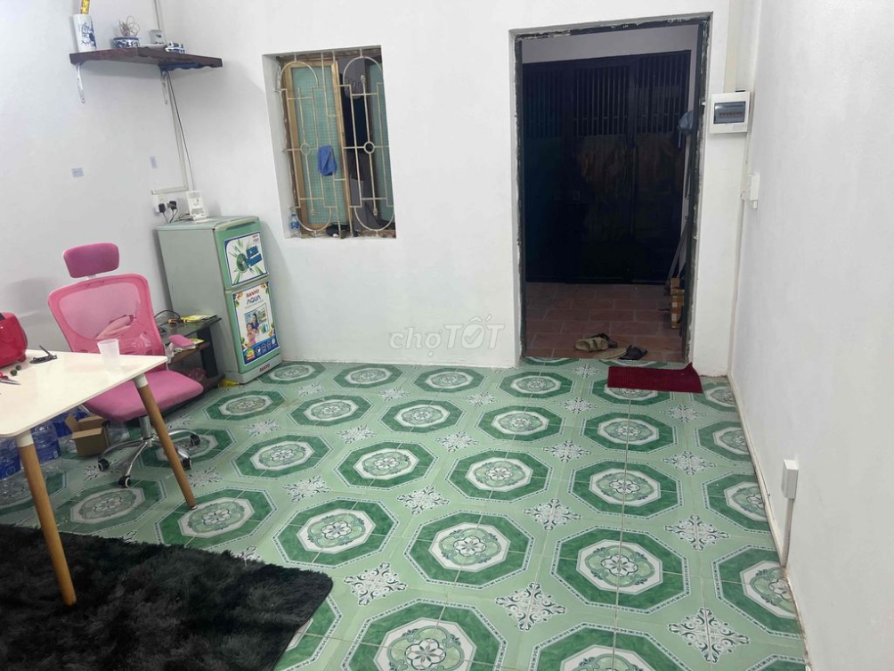 Spacious 1-bedroom house with loft and parking