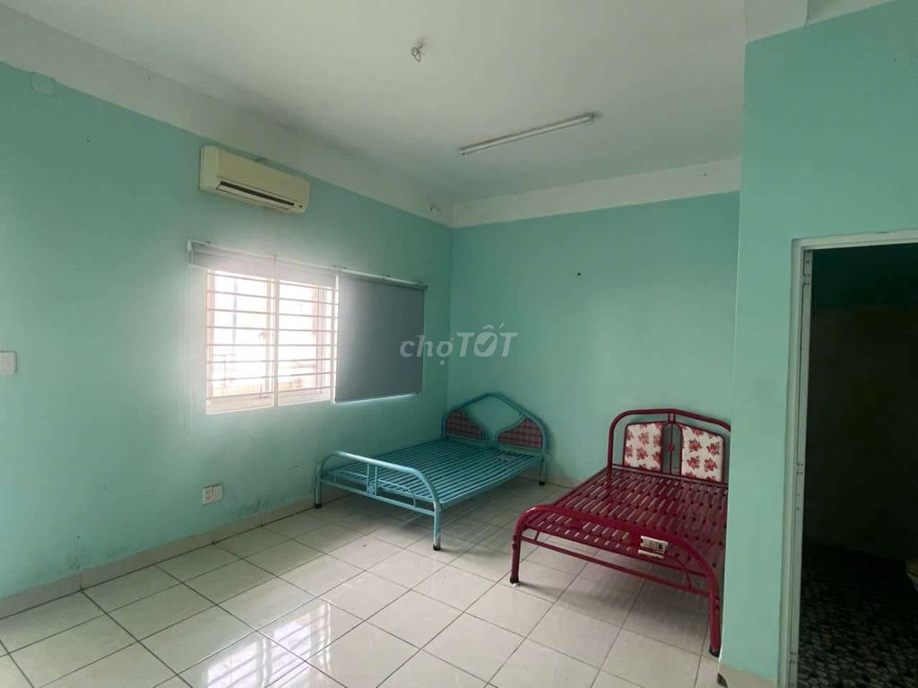 5-Bedroom House with AC in Binh Duong