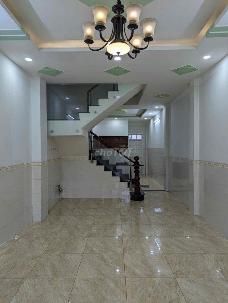 Modern 4-Bedroom House with Full Amenities