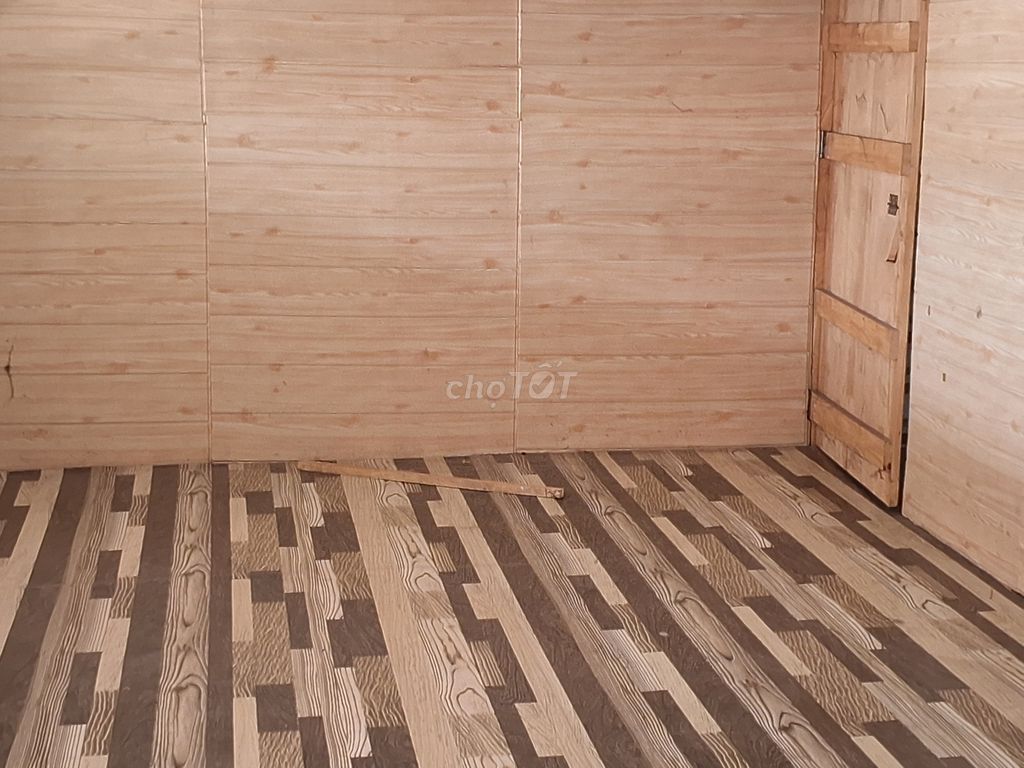 Commercial Space with Living Area in Dong Hung Thuan