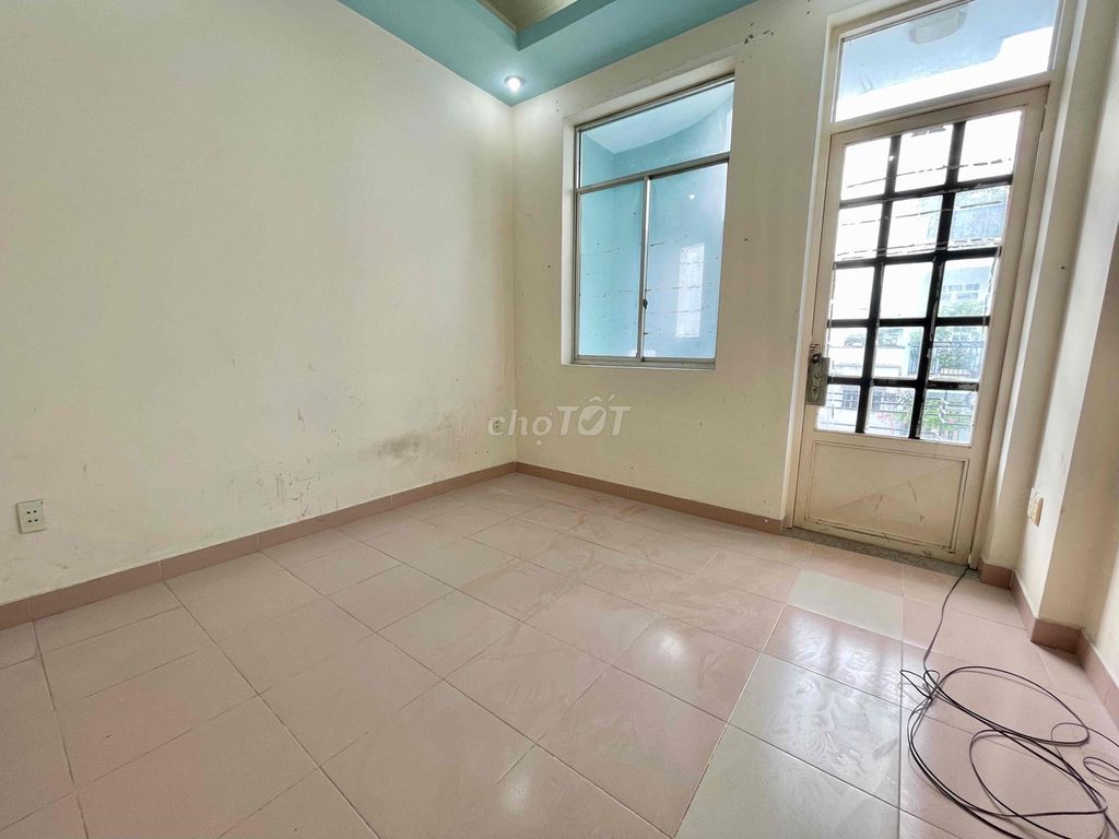 Modern 5-Bedroom Townhouse Near Pham Hung