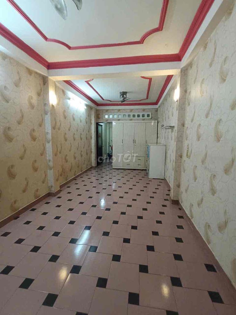 3-Bedroom House with Modern Interior and AC