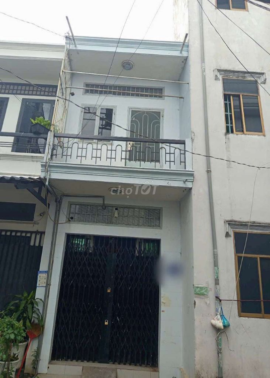 Spacious 2-level house near key locations in Ho Chi Minh City