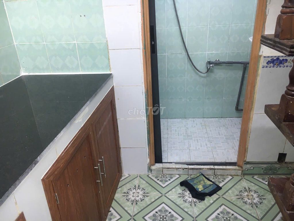 2-Bedroom Townhouse Near Hang Xanh Intersection