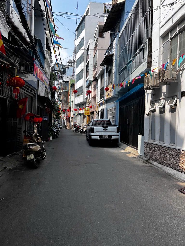 Nguyen Can Mat Tien House for Rent