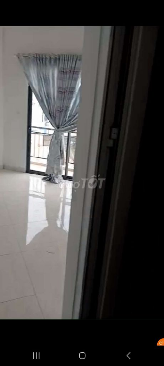 Spacious 4-Bedroom House with Multiple Floors