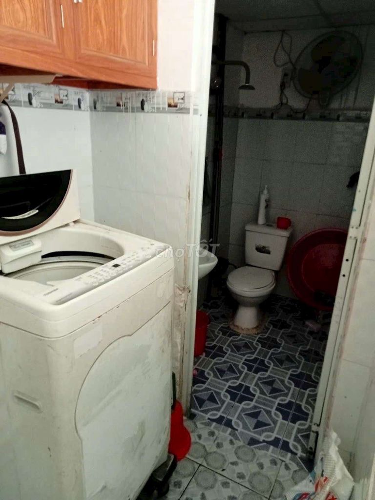 Small Two-Story House Near Song Hanh