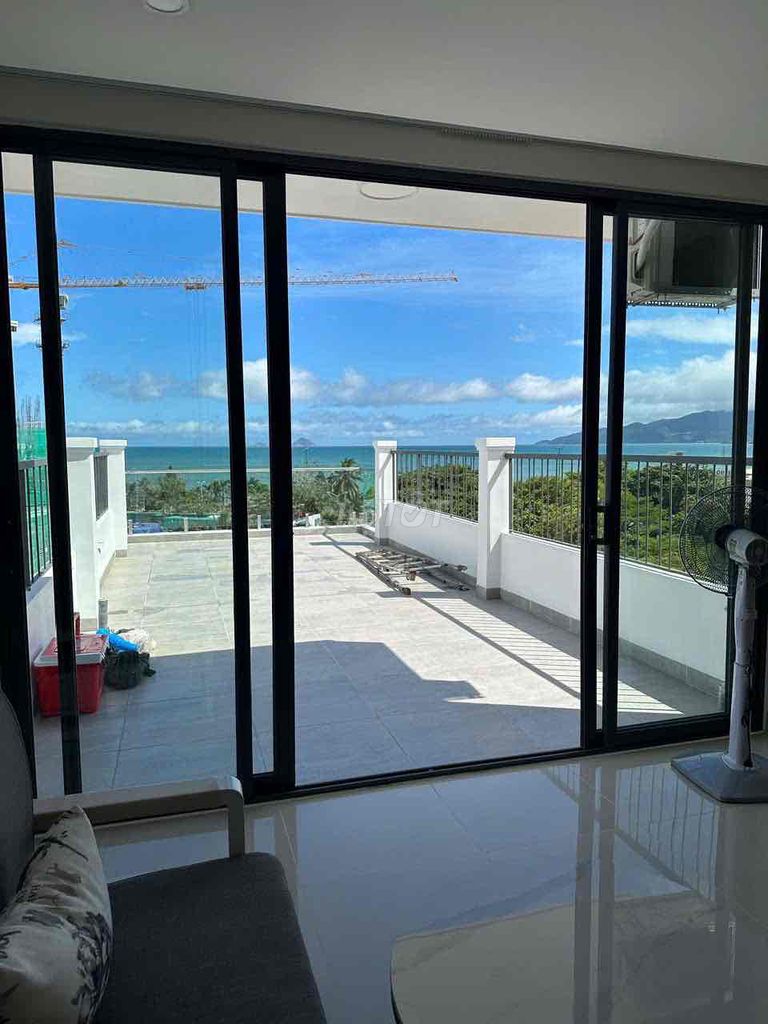 6-Story Commercial Building with Sea View