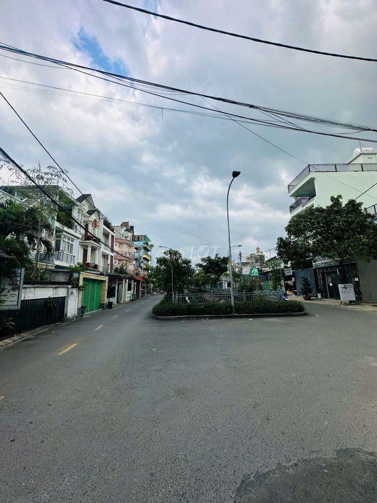 430sqm Storage Space Near Nguyen Van Luong