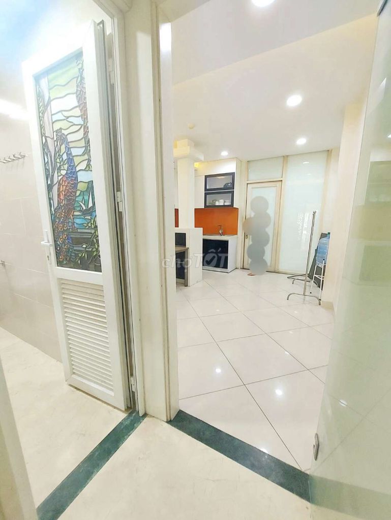 Large Commercial Space Near BigC Mall