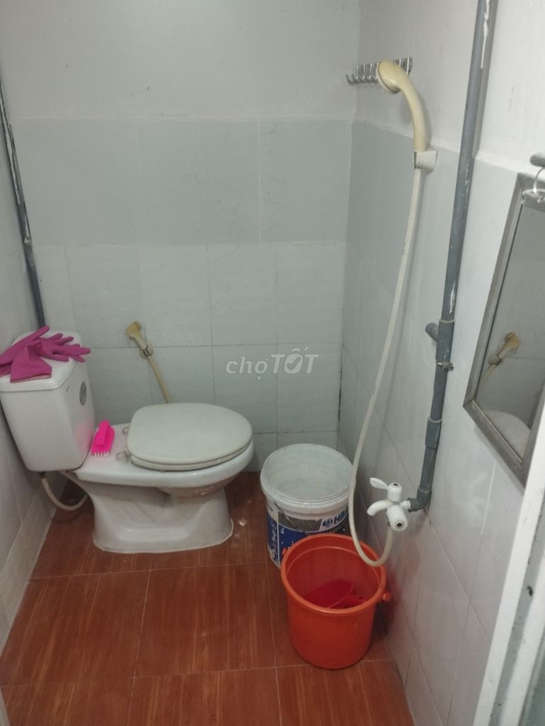 Loft Studio with Mezzanine Near Amenities