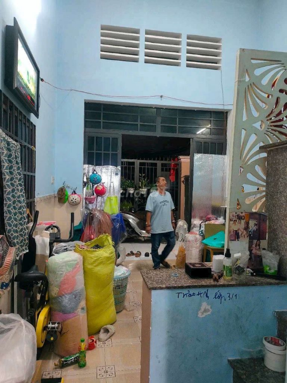 House for Rent near Chùa Giác Đạo, Spacious Property with Garden