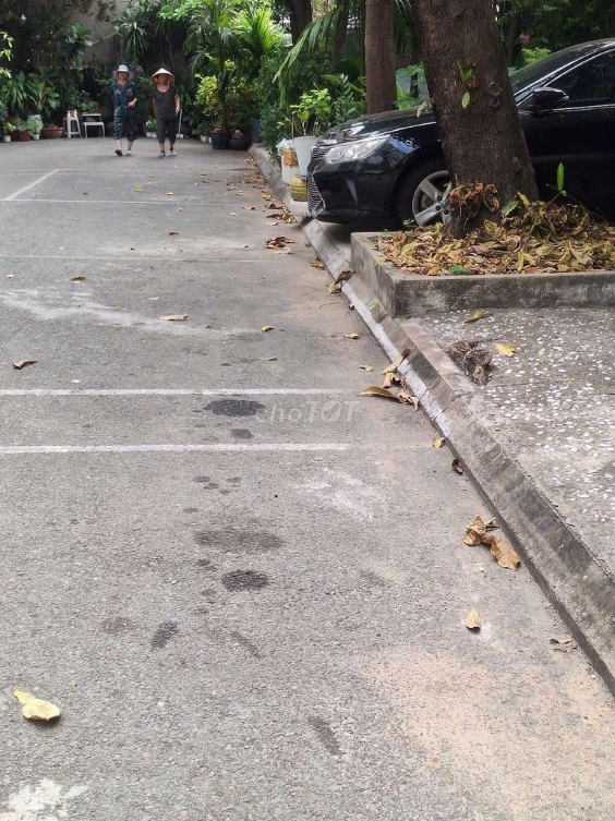 Small Compact Property in Tan Binh District with Parking