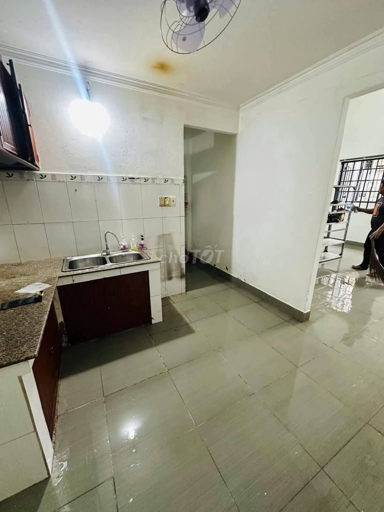 3-Bedroom House with Parking in Thu Duc