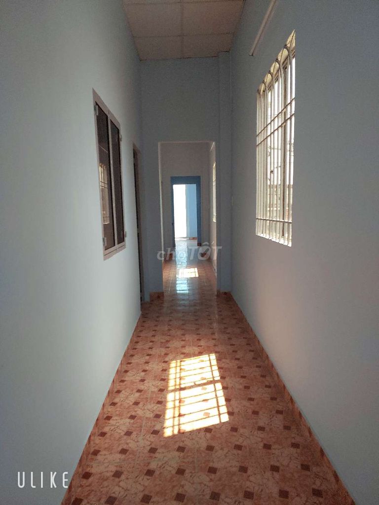 Spacious Two-Story House with 3 Bedrooms