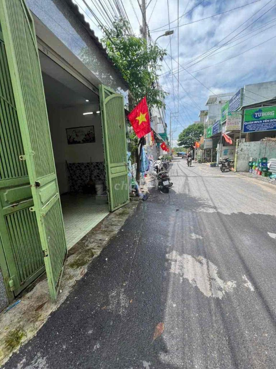 1-Story + 1st Floor House Near Lo Lu Intersection