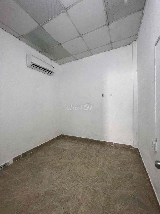 Near Do Xuan Hop - Affordable 40m2 Rental with Amenities