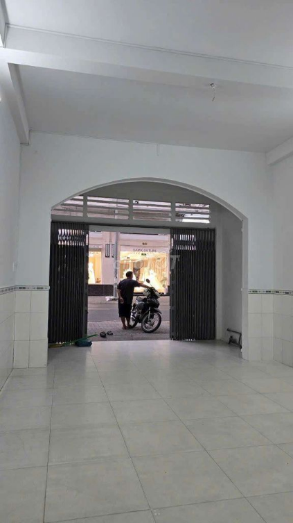 Spacious Rental Property in Go Vap District, Near Cityland