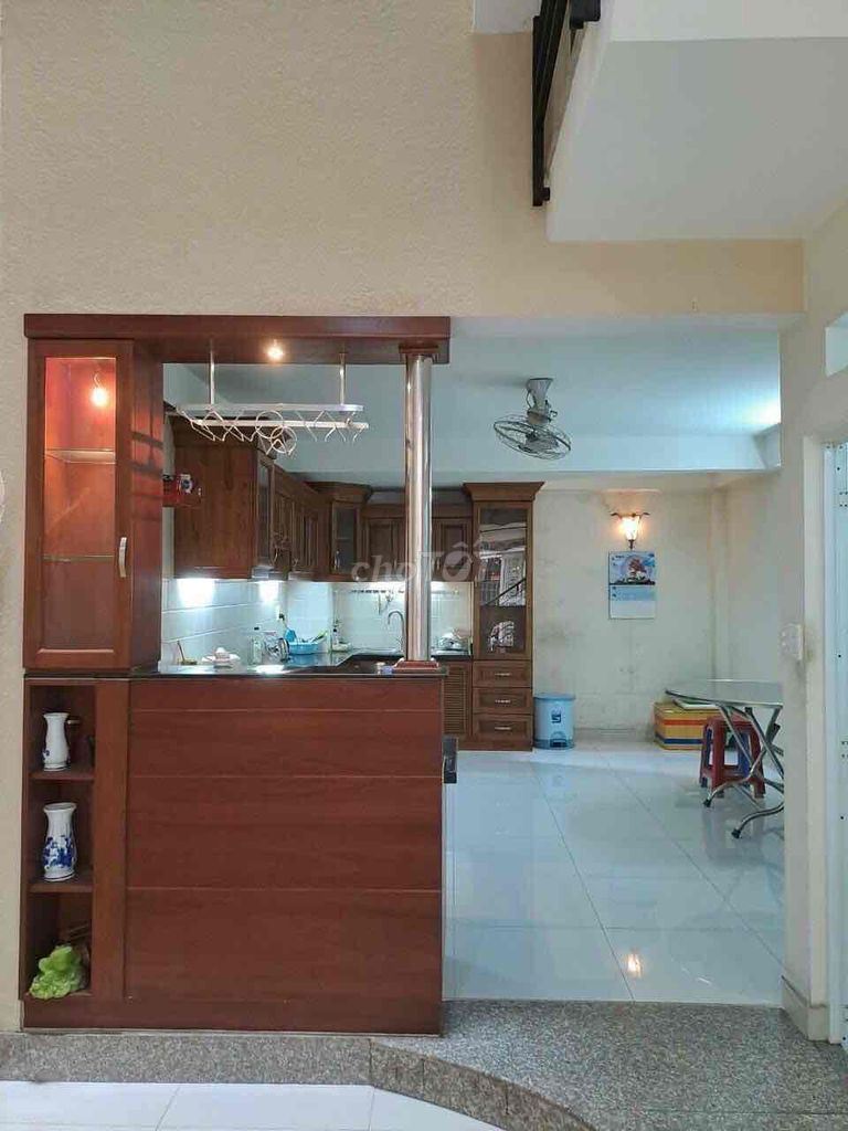 4-Bedroom Townhouse with Business Potential in Go Vap