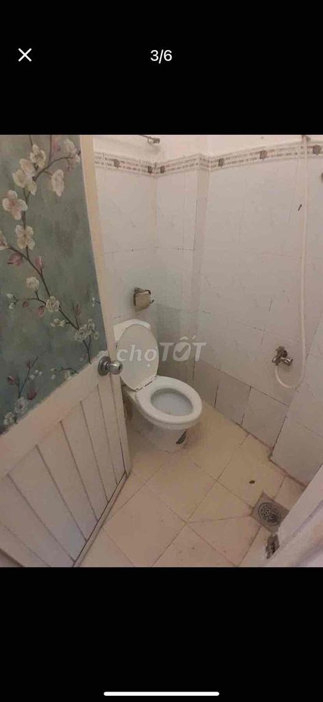 2-Bedroom House with Car Access in District 8