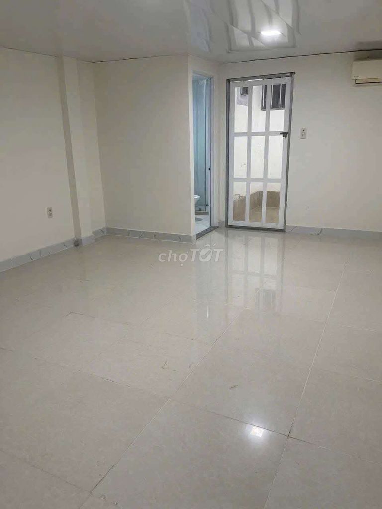Modern Two-Bedroom House with Car Access