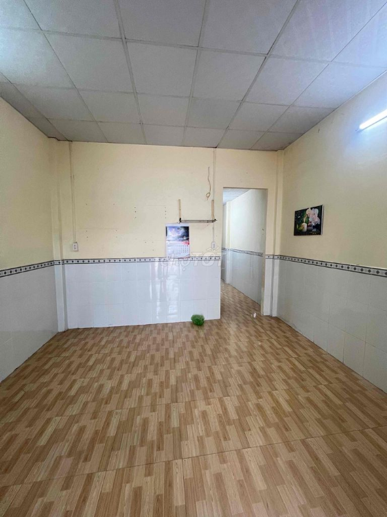 Spacious 2-Bedroom House for Rent near Dao Tong Nguyen