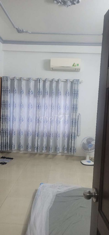 Spacious 25m² Room for Rent - Quiet and Secure Location