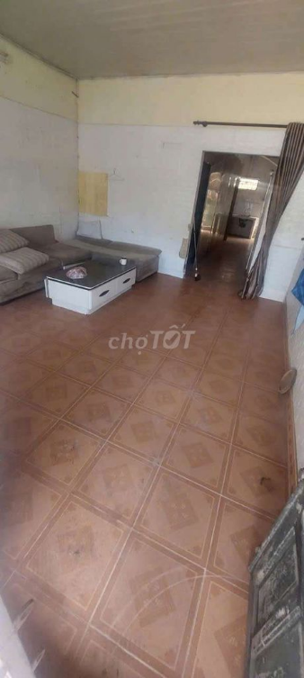 Spacious 4-Room House Near UNETI for Students