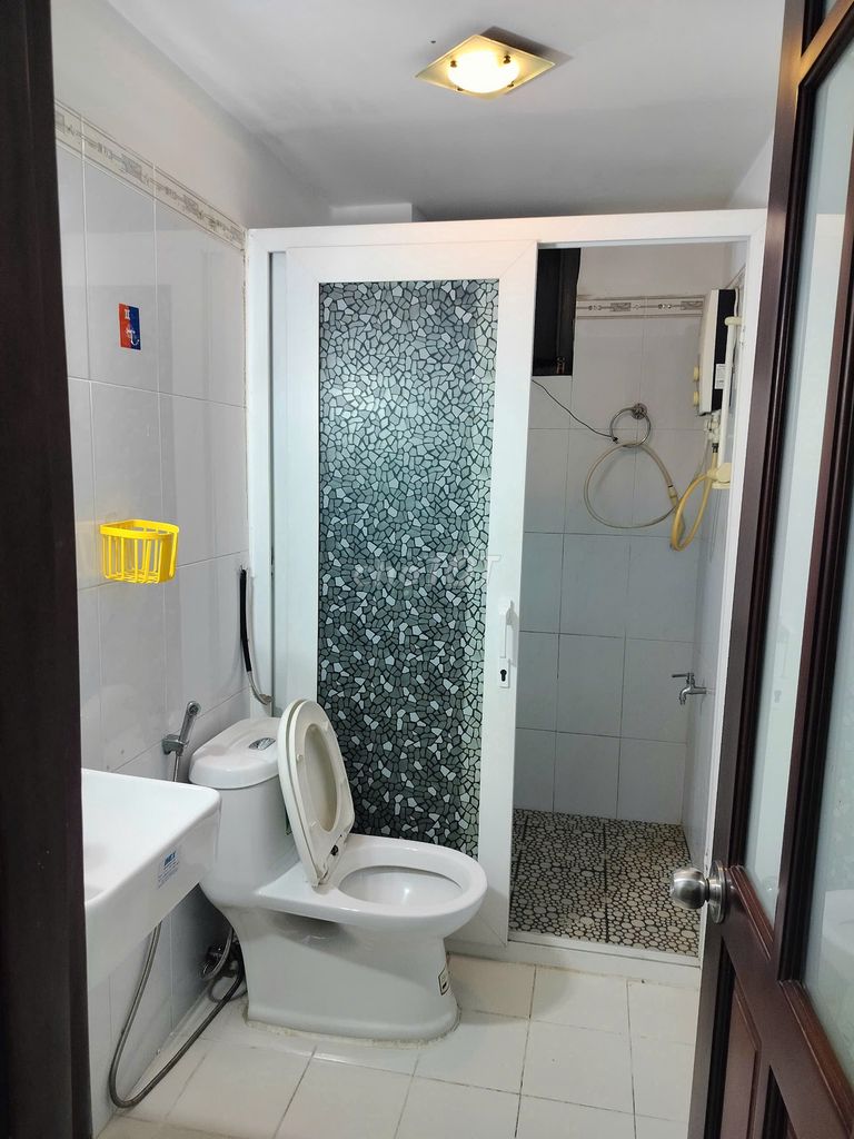 Modern 2BR Townhouse in Ben Van Don