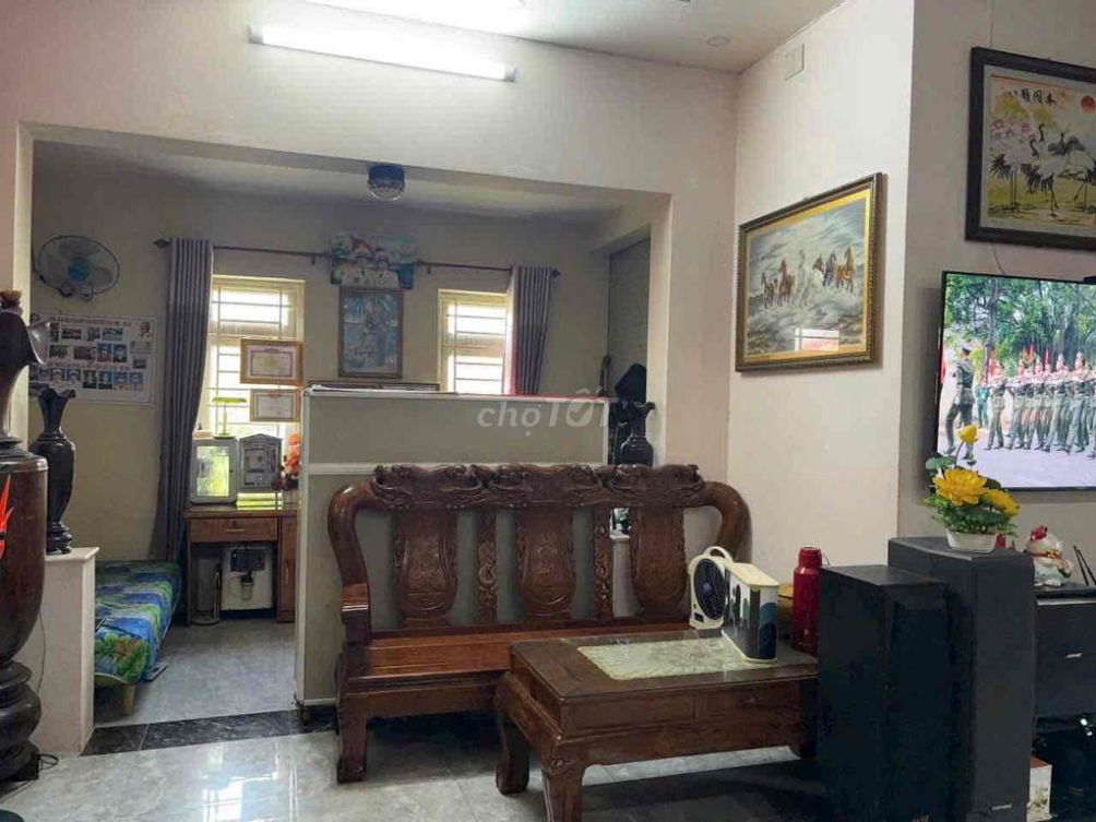 2-Story Corner House with 4 Bedrooms in Tăng Nhơn Phú A Ward, District 9