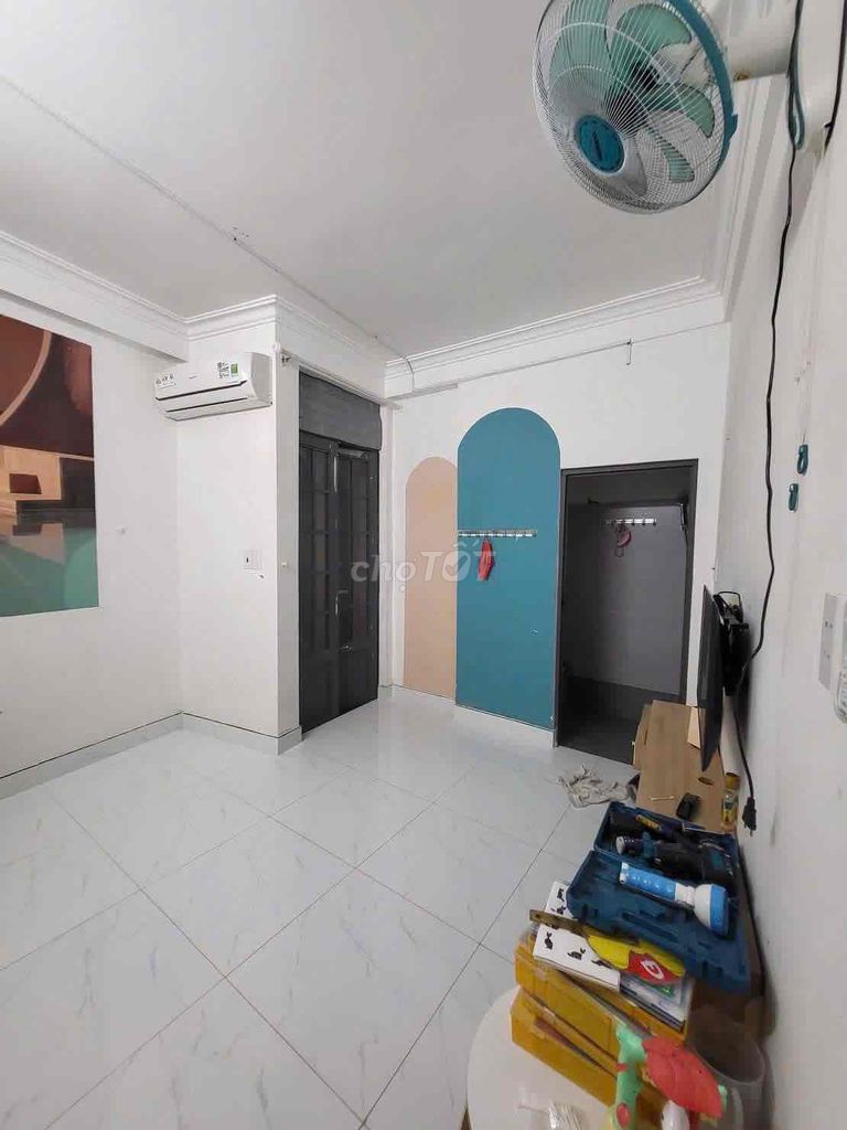 Modern 3BR Townhouse Near Phu Nhuan District