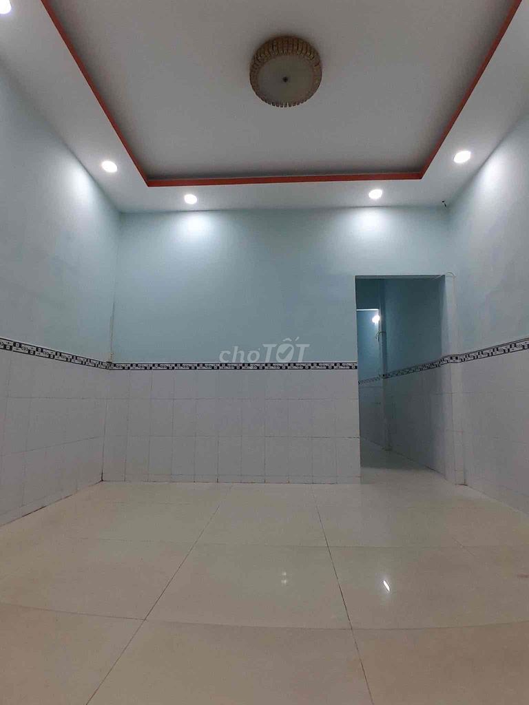Modern 4-Bedroom House Near Schools and Markets