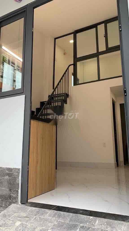 New Fully Renovated 2-Bedroom House in Binh Thanh District