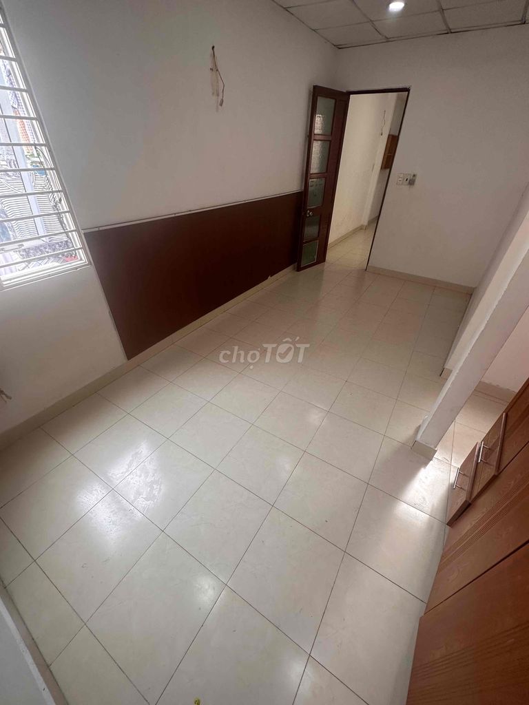 Modern 2-Bedroom House Near Thi Nghe Market