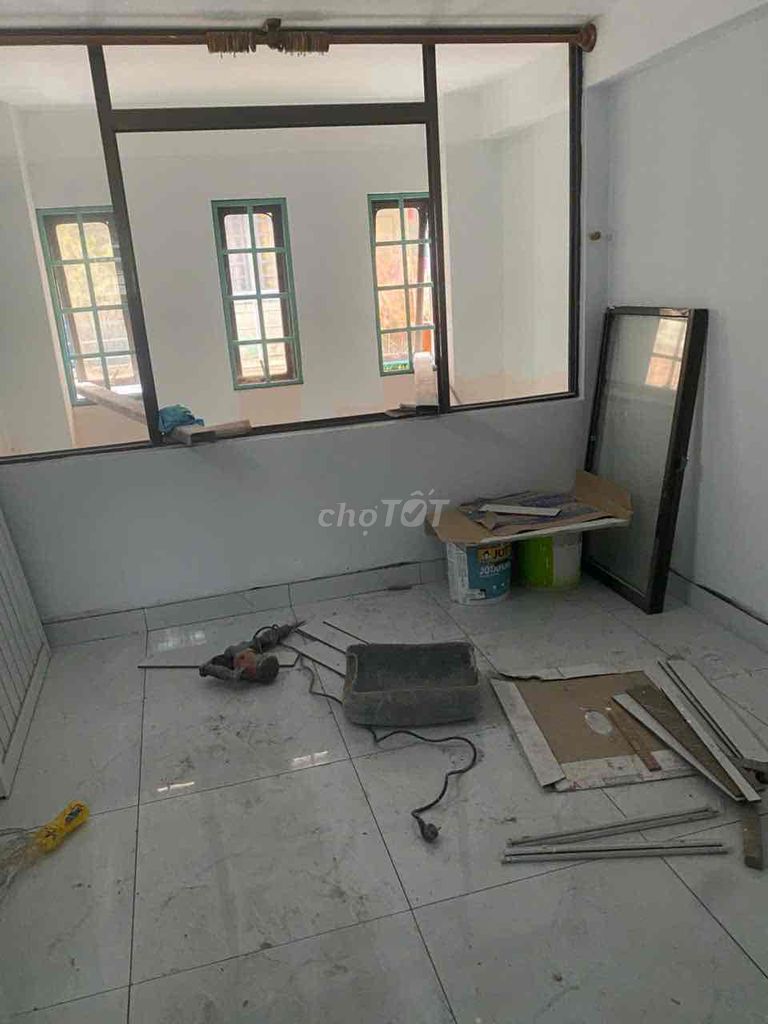 3-Bedroom Townhouse Near Nguyen Tieu La